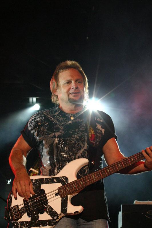 Michael Anthony - Bass profil