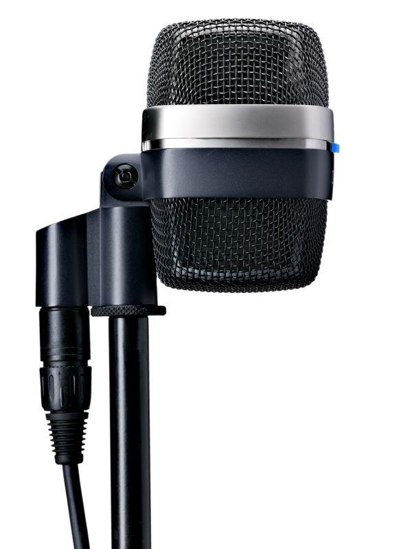 AKG D12VR: Slavná briketa je zpět!