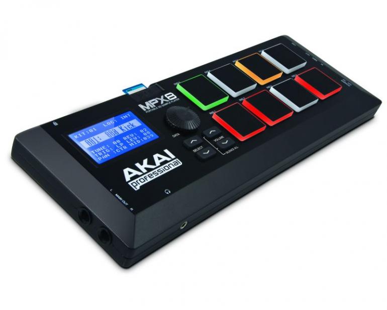 AKAI: MPX8