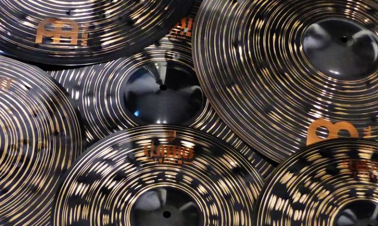 Meinl Classic Custom Dark - německé strojově vyráběné činely ze slitiny B10