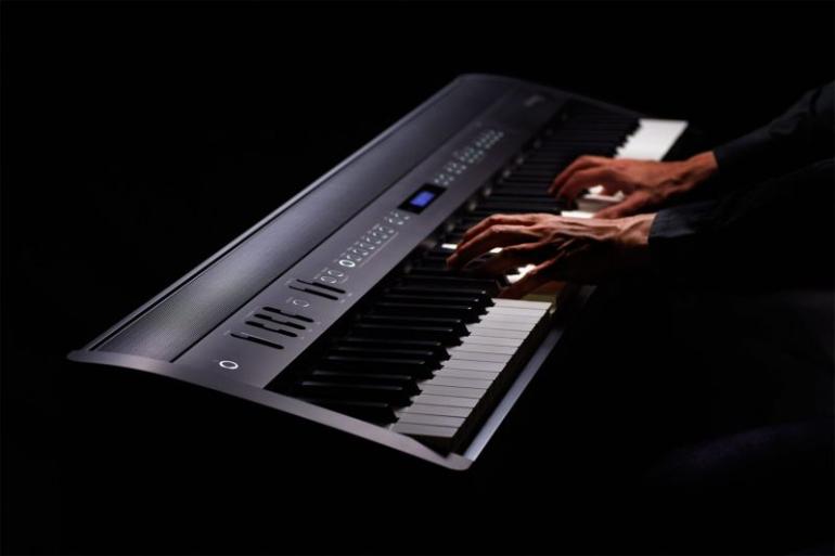 Roland: FP-60 Digital Piano