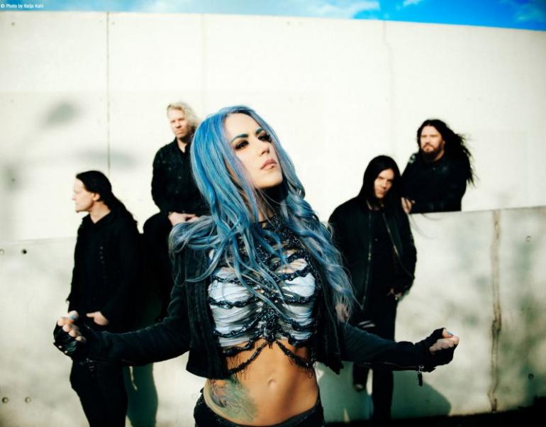 Alissa White-Gluz - Děsivá kráska