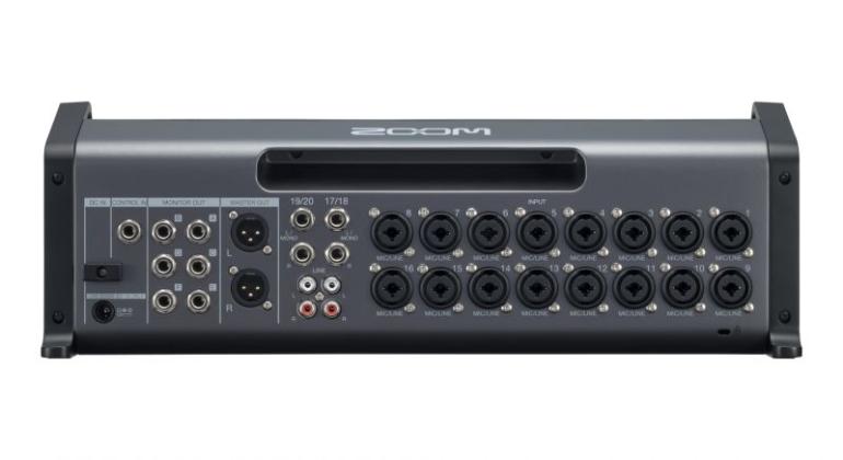 Zoom: LiveTrak L-20R