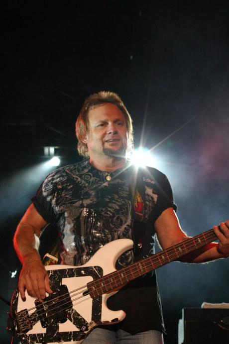 Michael Anthony - Bass profil