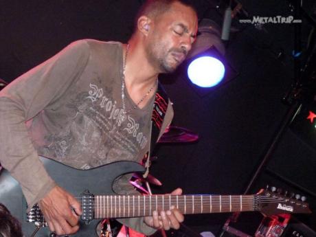 Pódiové sestavy slavných kytaristů 130 - Tony MacAlpine