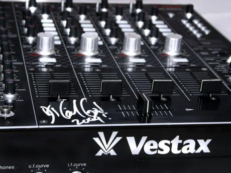 Vestax: Carl Cox a jeho PMC-580Pro