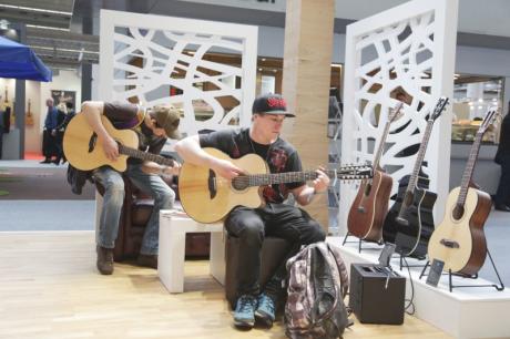 Framus Legacy Acoustics na Musikmesse 2016