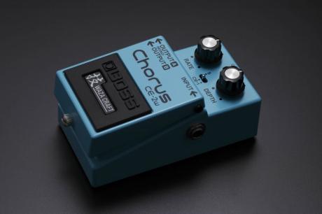 BOSS CE-2W CHORUS: Guitar Effect