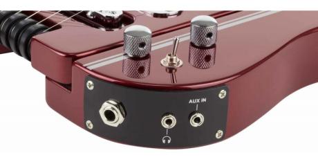 Traveler Guitar Speedster Hot Rod V2 Wine Red - další z modelů cestovních kytar z dílny Traveler Guitar